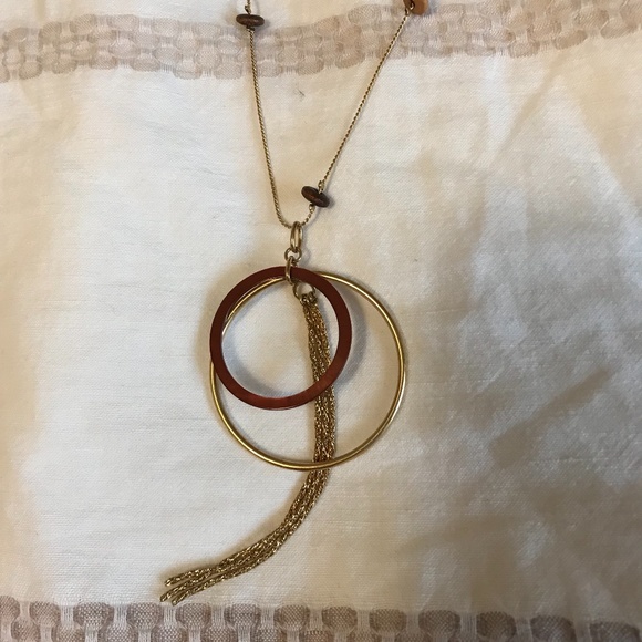 Guess Gold Tone Circle Dangle Necklace - New, never worn - Picture 2 of 6